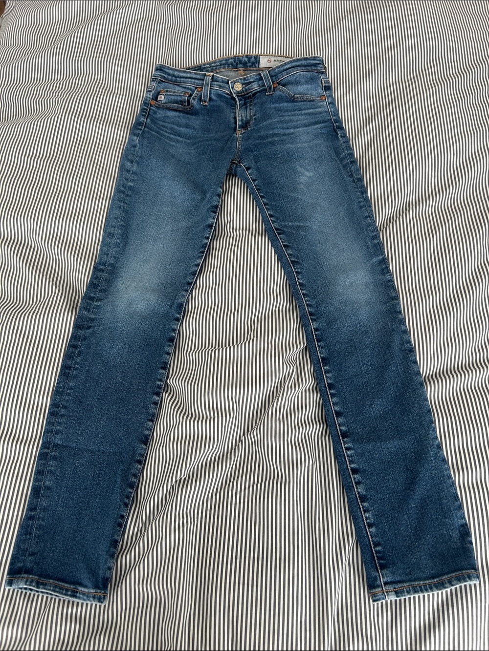 Ag Adriano Goldschmied Prima Ankle Women's Skinny Jeans in Medium Blue Wash